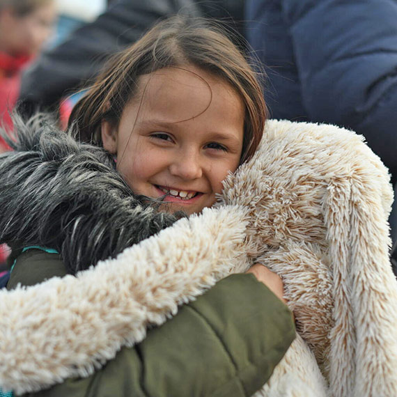 Dzieci uciekające teraz przed wojną w Ukrainie są bardziej bezbronne i potrzebują większego wsparcia, informuje UNICEF w przeddzień Światowego Dnia Uchodźcy